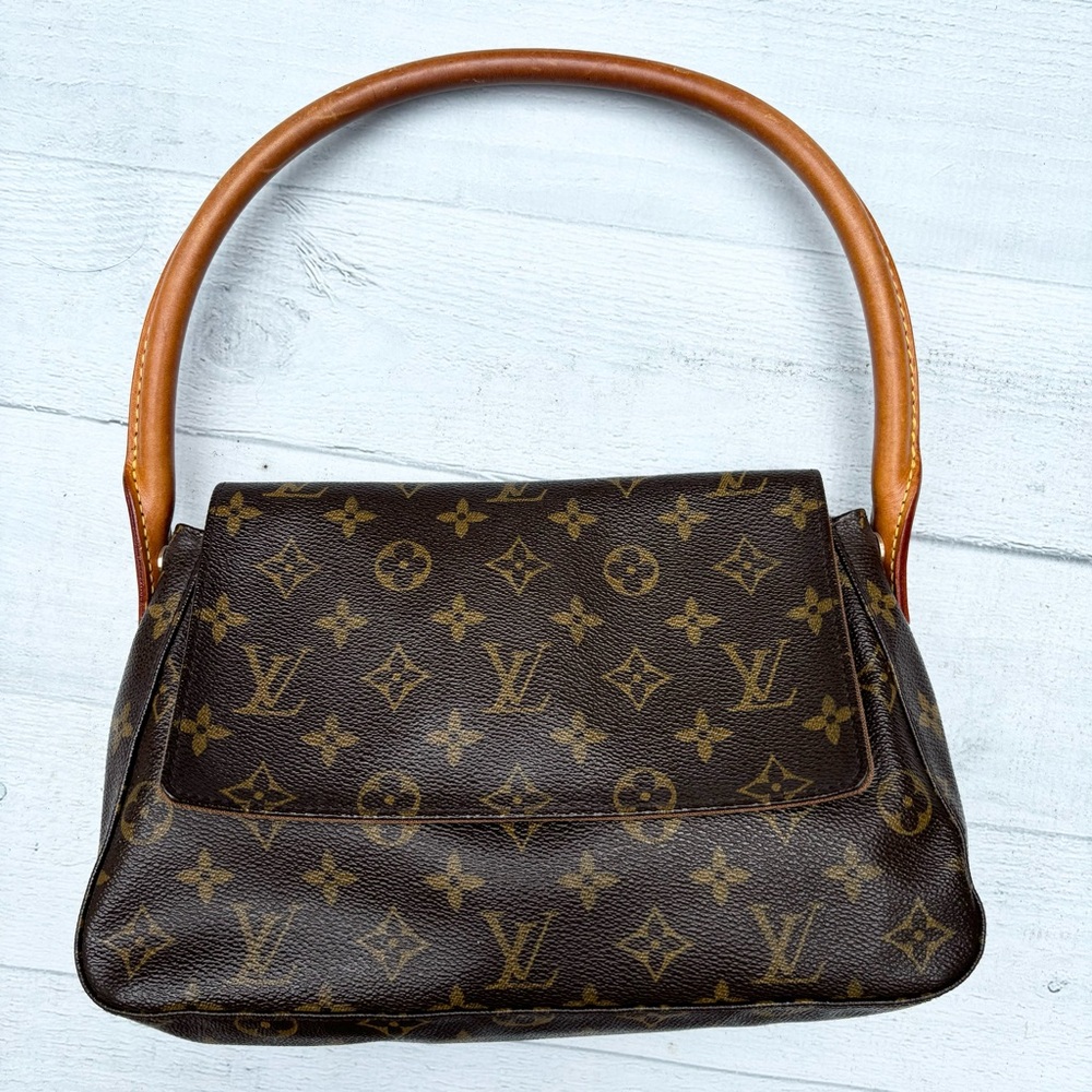 Louis Vuitton 2002 Mini Looping Monogram PM